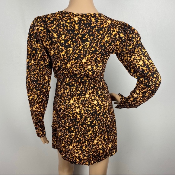 NEW WEWOREWHAT PRINTED WRAP MINI DRESS - Picture 6 of 8